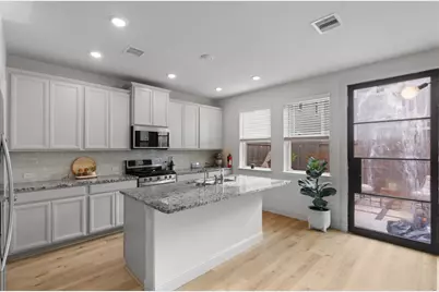 5426 Oriente Lane, Houston, TX 77023 - Photo 9