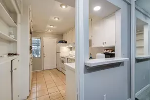 11609 Chimney Rock Rd, Houston, TX 77035 - Photo 5