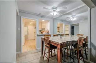 11609 Chimney Rock Rd, Houston, TX 77035 - Photo 7