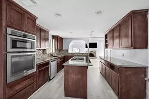 501 Sioux River Rd, Conroe, TX 77316 - Photo 9