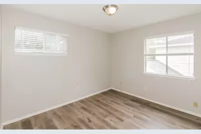 11923 Yeatmah Lane, Houston, TX 77067 - Photo 15