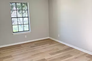 1803 S Park St, Brenham, TX 77833 - Photo 11