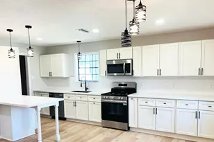 1803 S Park St, Brenham, TX 77833 - Photo 3