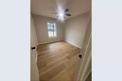 1803 S Park Street, Brenham, TX 77833 - Photo 9