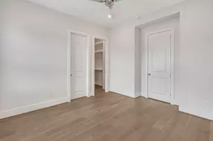 1236 W 21st St, Houston, TX 77008 - Photo 15