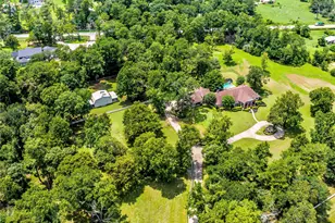 15216 Saddlewood Dr, Conroe, TX 77384 - Photo 7