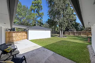 28926 Twisted Oak Dr, Shenandoah, TX 77381 - Photo 21