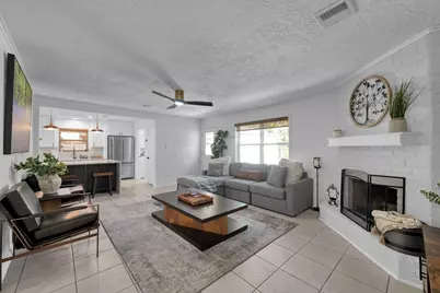 28926 Twisted Oak Drive, Shenandoah, TX 77381 - Photo 9