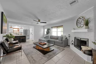 28926 Twisted Oak Dr, Shenandoah, TX 77381 - Photo 9