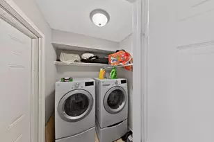 8101 Amelia Rd, Houston, TX 77055 - Photo 21