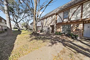 8101 Amelia Rd, Houston, TX 77055 - Photo 3