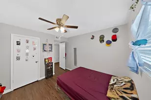 8101 Amelia Rd, Houston, TX 77055 - Photo 31