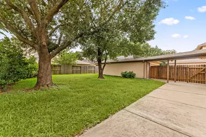 9423 Walnut Brook Court, Houston, TX 77040 - Photo 45