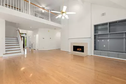 9423 Walnut Brook Court, Houston, TX 77040 - Photo 7