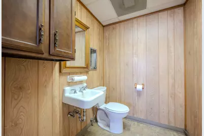 619 E Jackson Street, El Campo, TX 77437 - Photo 23