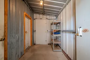 619 E Jackson St, El Campo, TX 77437 - Photo 39