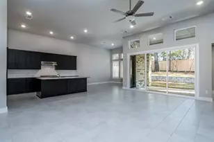1723 Divino Pass, Conroe, TX 77304 - Photo 5
