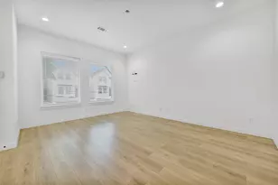 3403 Daphne St, Houston, TX 77021 - Photo 9
