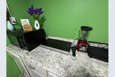 411 W Pearce Street, Baytown, TX 77520 - Photo 9