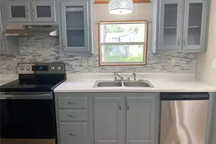 9635 Cedar Ridge Ct, Willis, TX 77318 - Photo 5