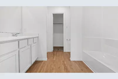 9106 Burnet Fields Drive, Baytown, TX 77521 - Photo 27