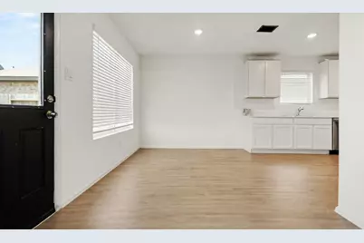 9106 Burnet Fields Drive, Baytown, TX 77521 - Photo 13