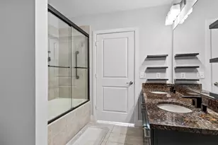 300 St Joseph Pkwy, Houston, TX 77002 - Photo 11