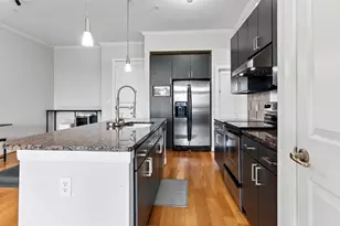 300 St Joseph Pkwy, Houston, TX 77002 - Photo 5