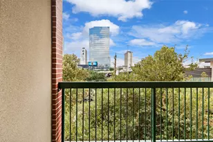 300 St Joseph Pkwy, Houston, TX 77002 - Photo 9
