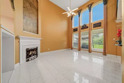 5315 April Run Court, Sugar Land, TX 77479 - Photo 5