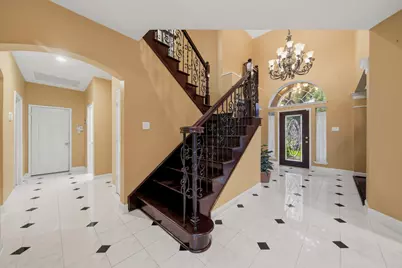 5315 April Run Court, Sugar Land, TX 77479 - Photo 3