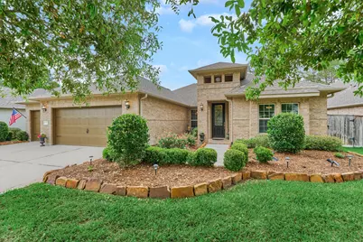 11 S Sandbells Park Lane, Montgomery, TX 77316 - Photo 1