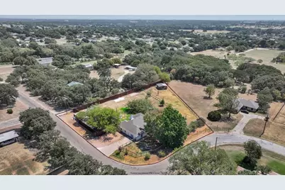 419 Ryan Avenue, Burleson, TX 76028 - Photo 43