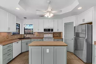 419 Ryan Ave, Burleson, TX 76028 - Photo 11