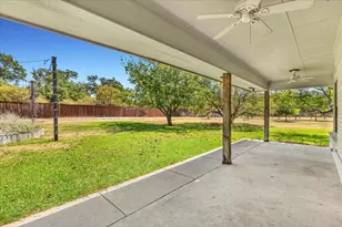 419 Ryan Ave, Burleson, TX 76028 - Photo 39