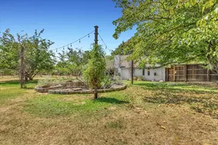 419 Ryan Ave, Burleson, TX 76028 - Photo 37
