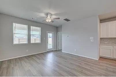17613 Rosette Grass Drive, Conroe, TX 77385 - Photo 7