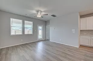 17613 Rosette Grass Dr, Conroe, TX 77385 - Photo 7
