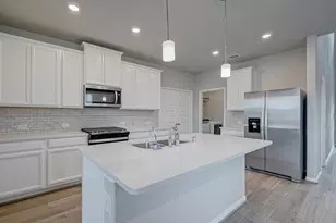 17613 Rosette Grass Dr, Conroe, TX 77385 - Photo 5