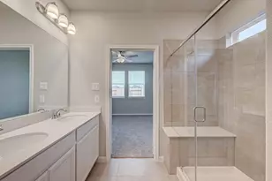 17613 Rosette Grass Dr, Conroe, TX 77385 - Photo 13