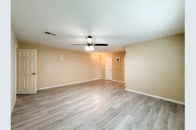 6506 Briar Glade Drive, Houston, TX 77072 - Photo 11