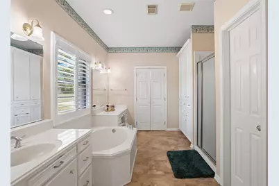 215 Ridgemont Drive, Alvin, TX 77511 - Photo 19