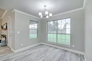 156 Corbett St, Vidor, TX 77662 - Photo 11