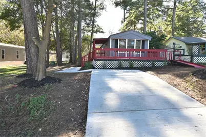 13721 Brigadier Dr, Willis, TX 77318 - Photo 3