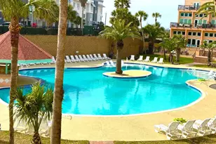 9520 Seawall, Galveston, TX 77554 - Photo 7