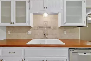 2114 Colorado St, Kingsville, TX 78363 - Photo 13