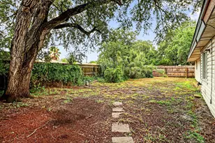 2114 Colorado St, Kingsville, TX 78363 - Photo 5