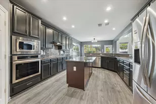 11705 Shoal Landing St, Pearland, TX 77584 - Photo 9