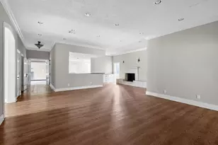 6 Heritage Ct, Houston, TX 77024 - Photo 5