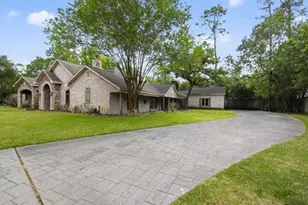 6 Heritage Ct, Houston, TX 77024 - Photo 3